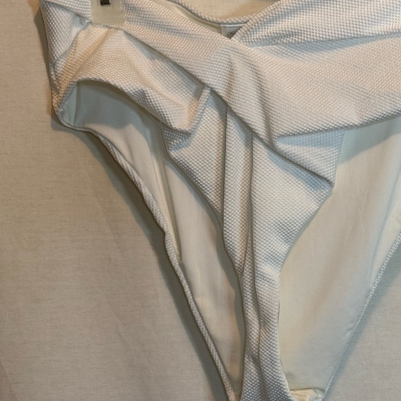 AA-175 Aerie NWT High Cut Cheeky White‎ Summer Swim Bikini Bottoms Size XL - Picture 2 of 12